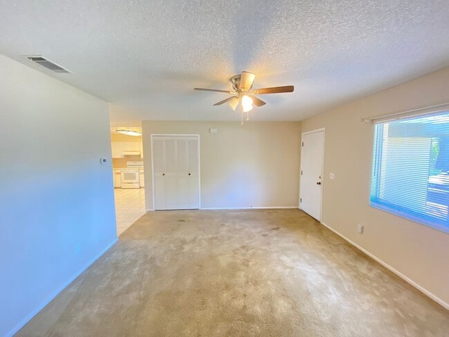 Photo - 603 Pheasant Ave