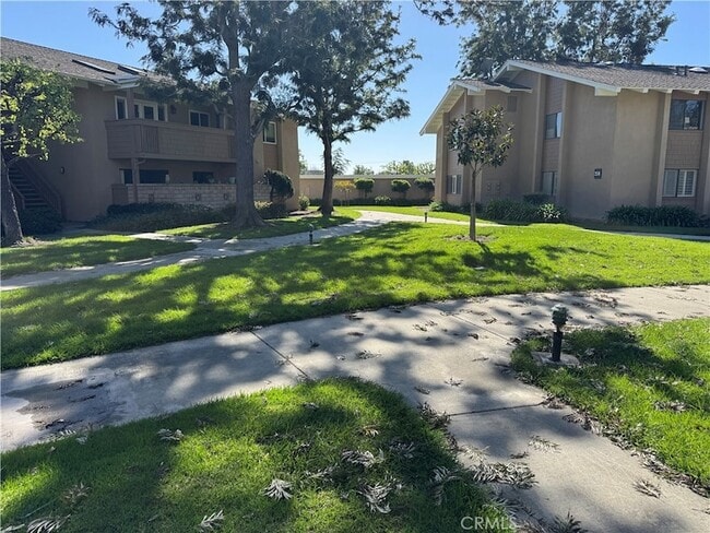 Building Photo - 8788 Coral Springs Ct Unit 205G