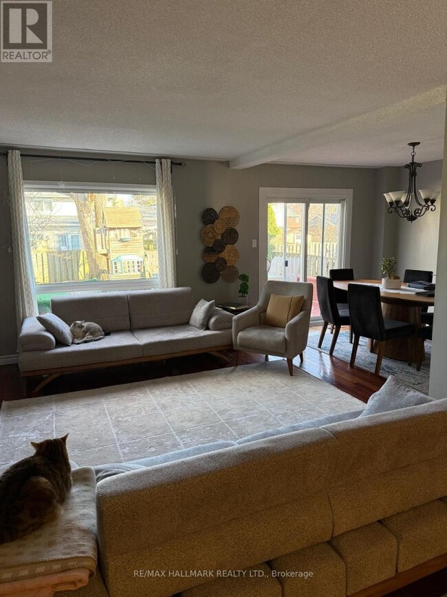 Photo - 2793 Quill Crescent