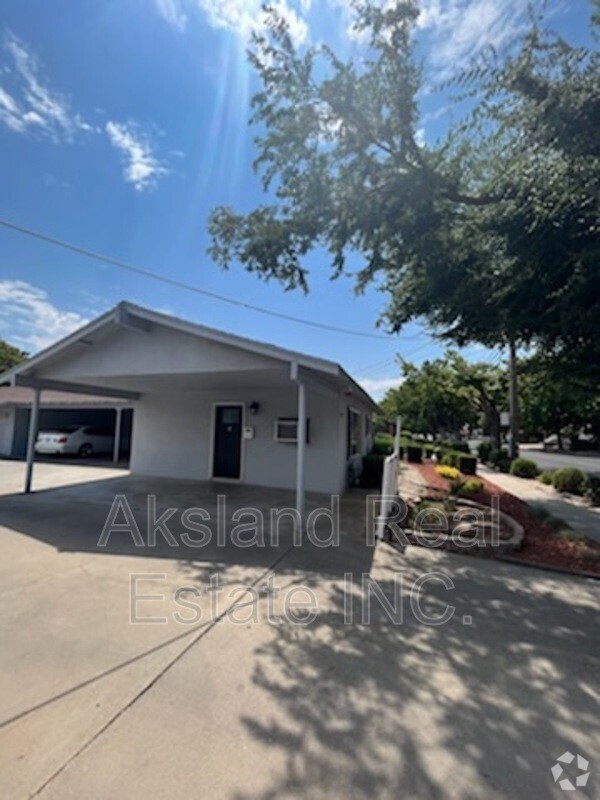 Building Photo - Modesto Rental