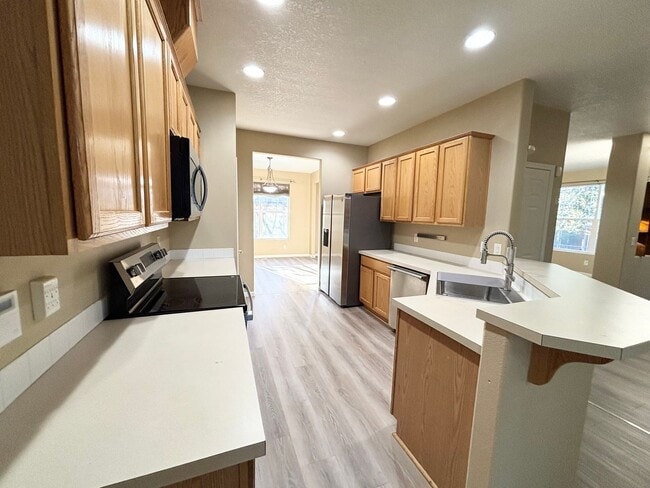 Photo - Cute 4 Bedroom Gresham Home!