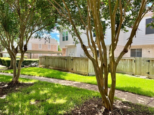 Photo - 2808 Grants Lake Blvd Unit 506