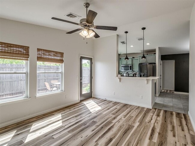 Photo - 15120 Nightshade Dr