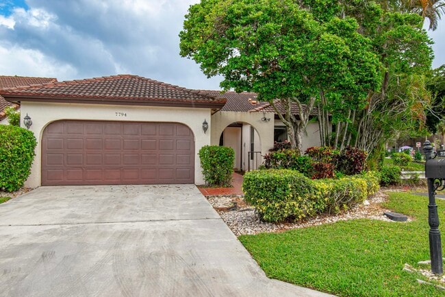 Photo - 7794 Villa Nova Dr