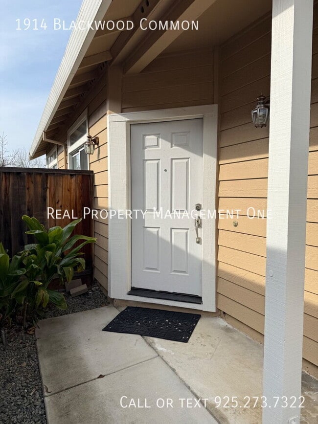 Photo - 1914 Blackwood Common