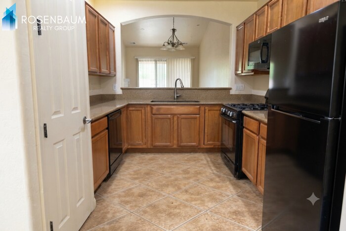 1263 Crown Ridge Dr