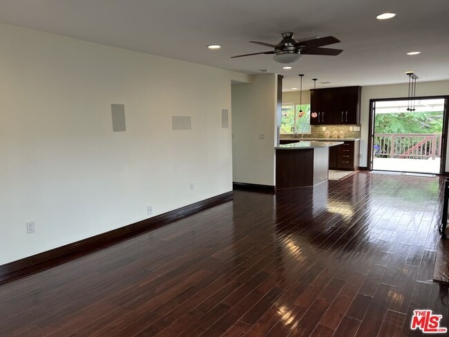 Photo - 1019 Camino Real