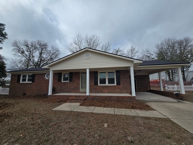 Building Photo - 2604 Geneva Ct