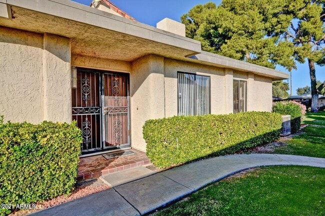 Building Photo - 7706 E Vista Dr Rental