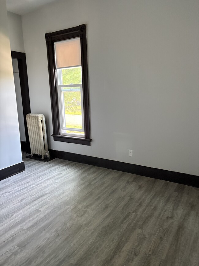 Photo - 600 N Monroe St Unidad Lower 1
