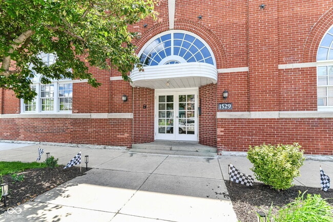 Building Photo - 1529 Alabama St Unit B Rental