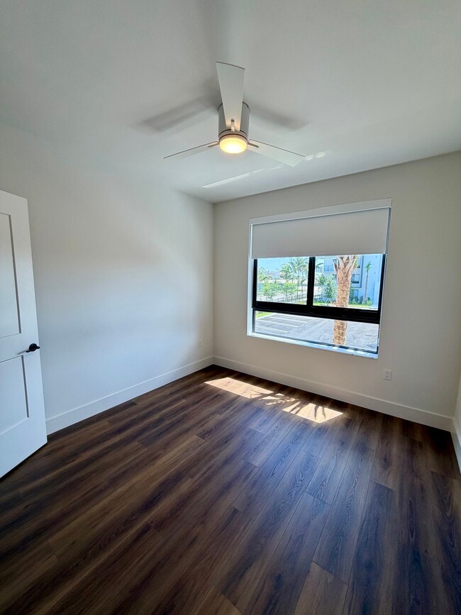 Photo - 2720 NW 1st Ct Unidad B2