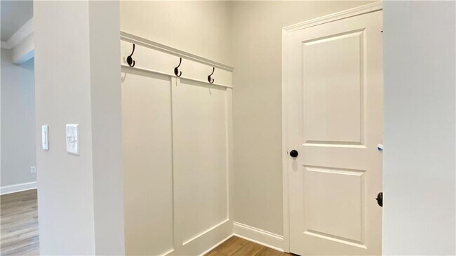 Photo - 4591 Silver Oak Dr SW