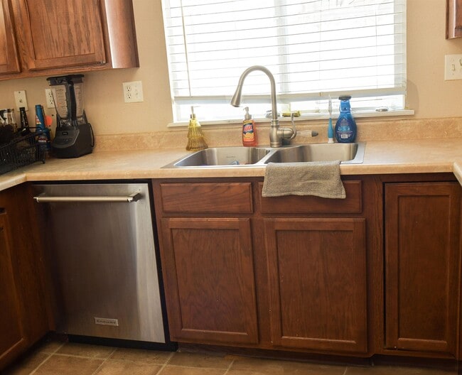 Photo - 9234 Red Fern Ln