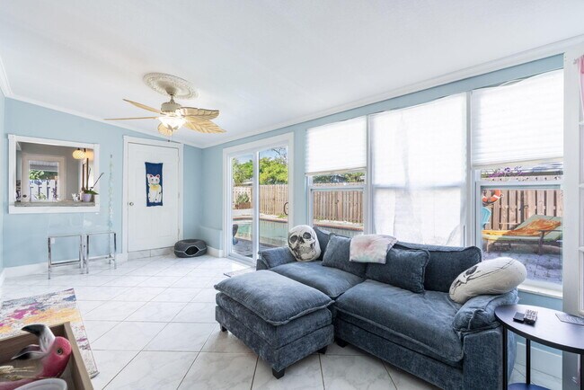 Photo - 1820 Hillcrest Ave