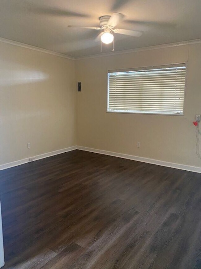 Photo - 3002-3008 North West Street Unit 3008