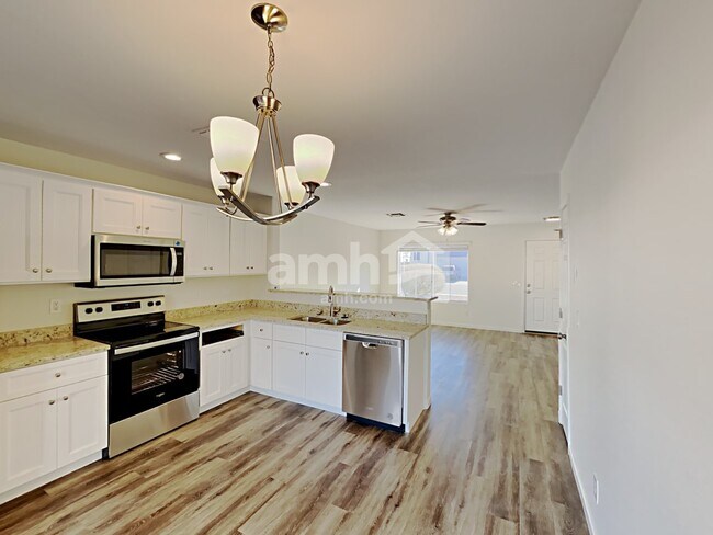Photo - 15374 W Gelding Dr