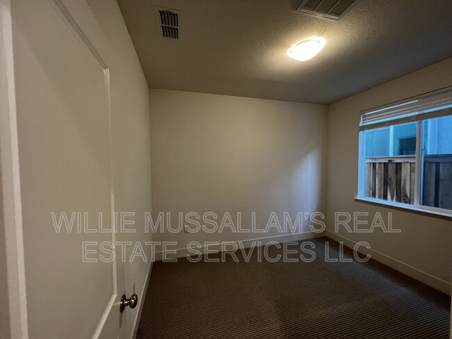 Photo - 16219 Eppler St Condo