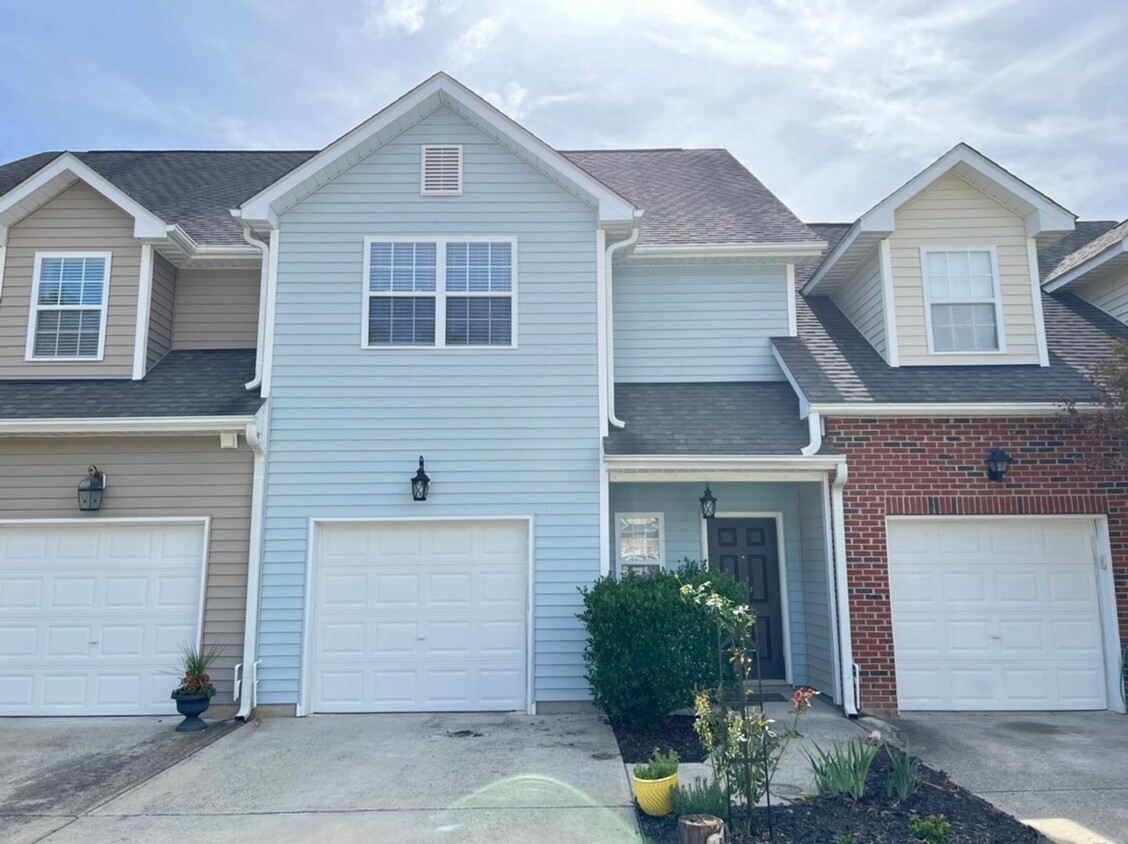 Cute 2 Bedroom Townhouse in Chapel Hill - Cute 2 Bedroom Townhouse in Chapel Hill