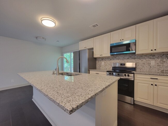 Building Photo - Build to Rent 4 Bdrm Lake Access - Open Ho... Rental