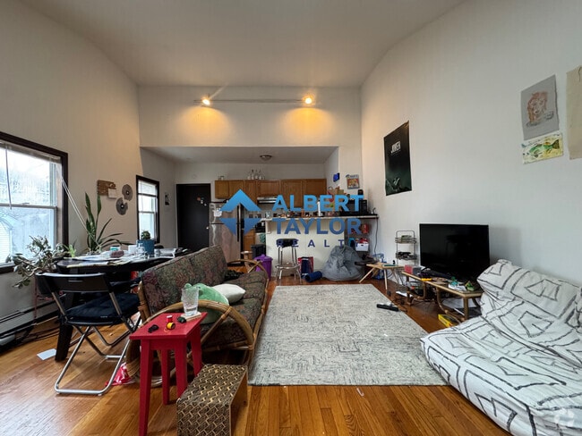 Building Photo - 8 Shepard St Unit 1 Rental