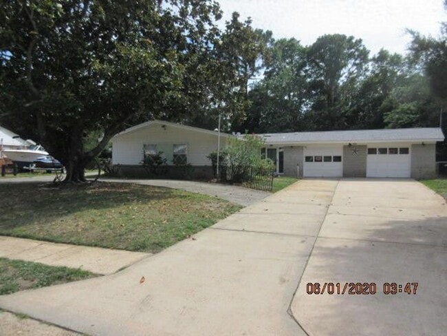 Building Photo - 3 Bedroom in Fort Walton Beach