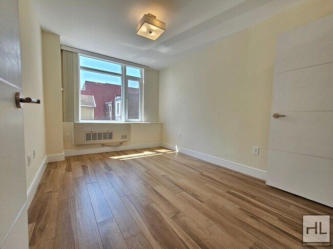 Photo - Northern Boulevard Unit 2E