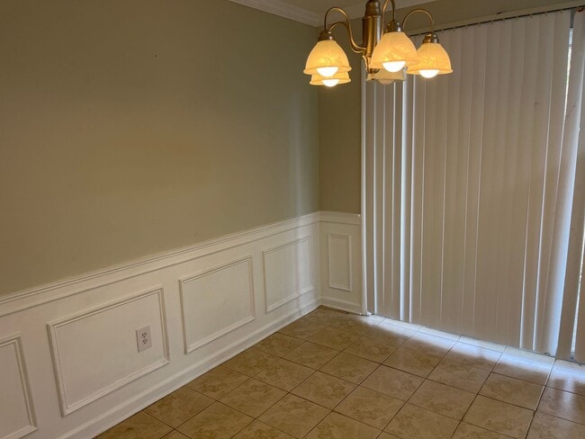 Photo - 2 Bed, 1 Bath Apartment