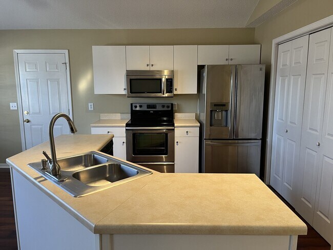 Photo - 5070 Boyd Dr