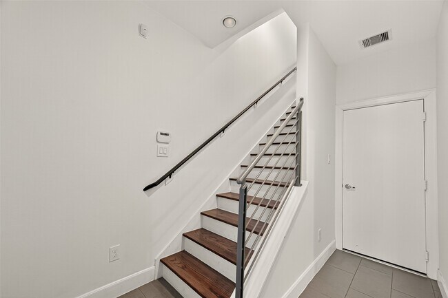 Photo - 1735 Eado Point Ln