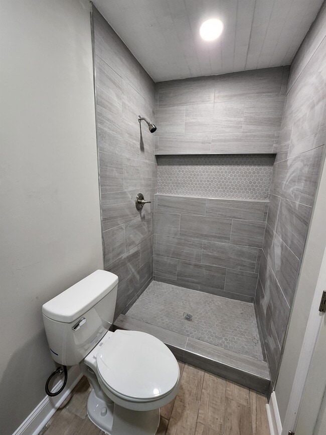 Photo - 1177 Mohawk St