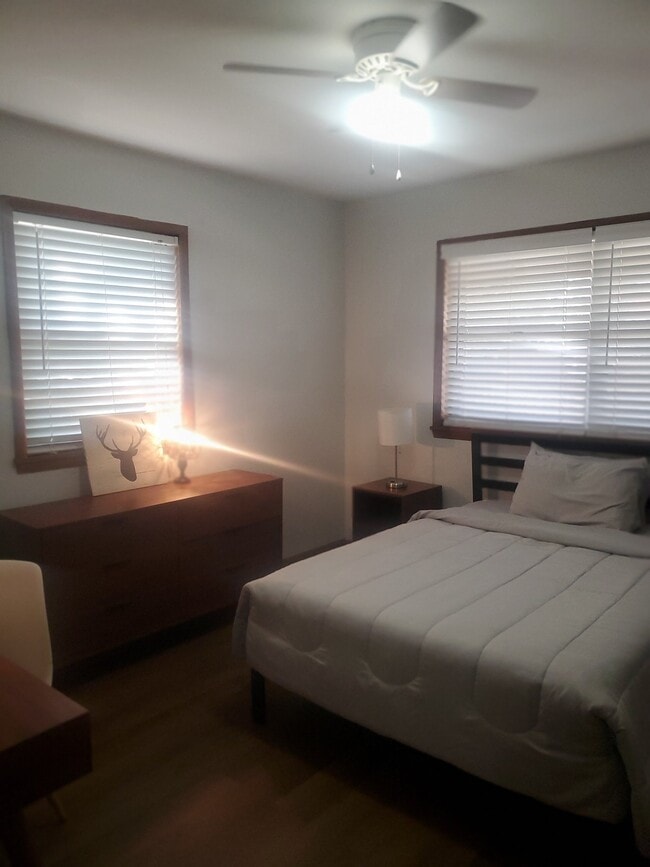 1215 E Elm St Unit 203