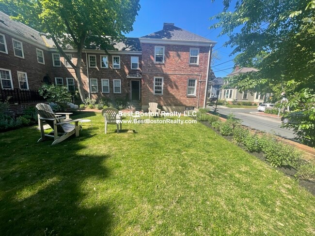 Building Photo - 38 Gibson St Unit 6B