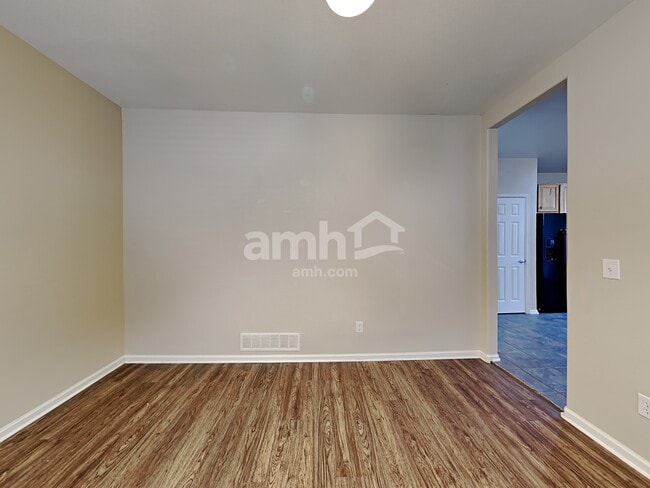 Photo - 451 Baler Ct