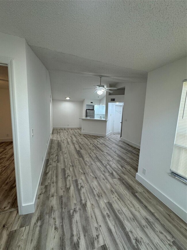 Photo - 643 Vista Isles Dr Unit 1823