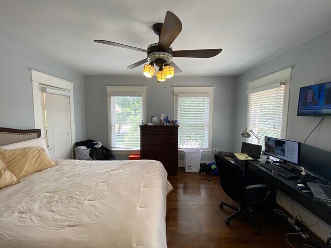 Photo - 520 Sul Ross St