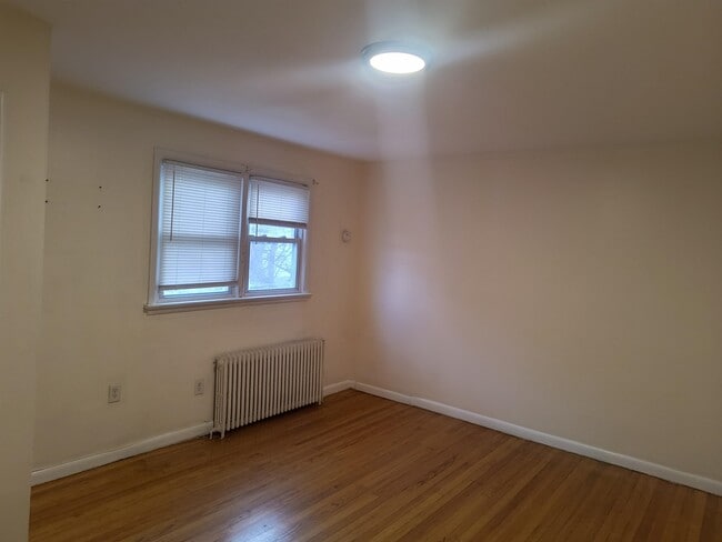 Photo - 6105 Meadowview Ave