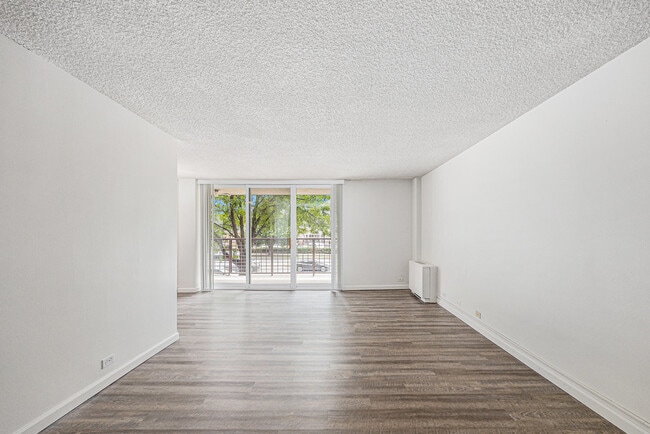 Building Photo - 2225 Buchtel Blvd Unit 208