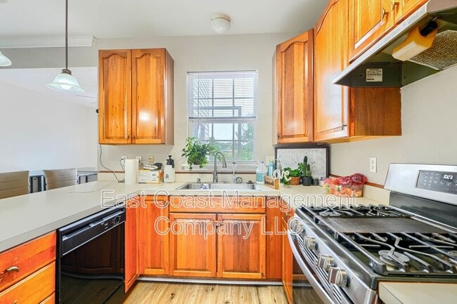 Photo - 403 Deer Hill Cir