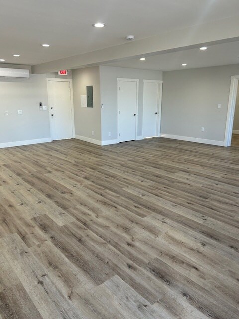 Photo - 1749 Victorian Ave Unidad 1749