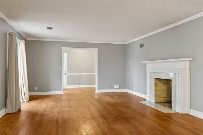 Photo - Druid Hills Charmer Available NOW!