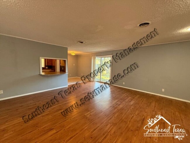 Photo - 4455 S 5th St