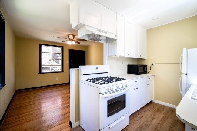 Photo - 811 Sul Ross St Unit 6