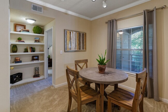 The Estates at River Pointe