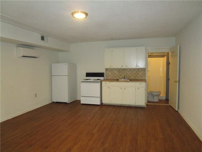 Photo - 4709 Harmon Ave Unit 322