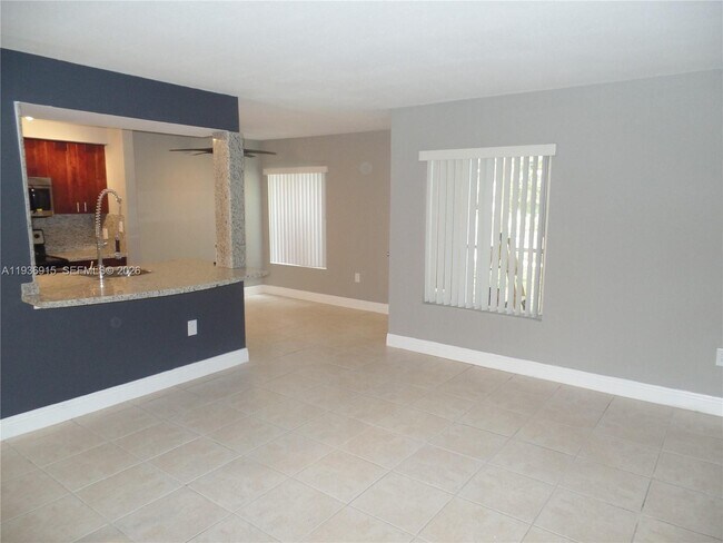 Photo - 2460 NW 33rd St Unit 1704