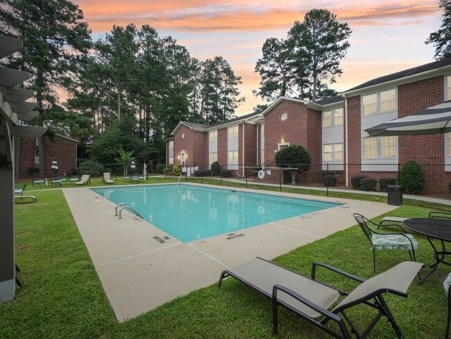 Photo - Morganton Arms Apartments