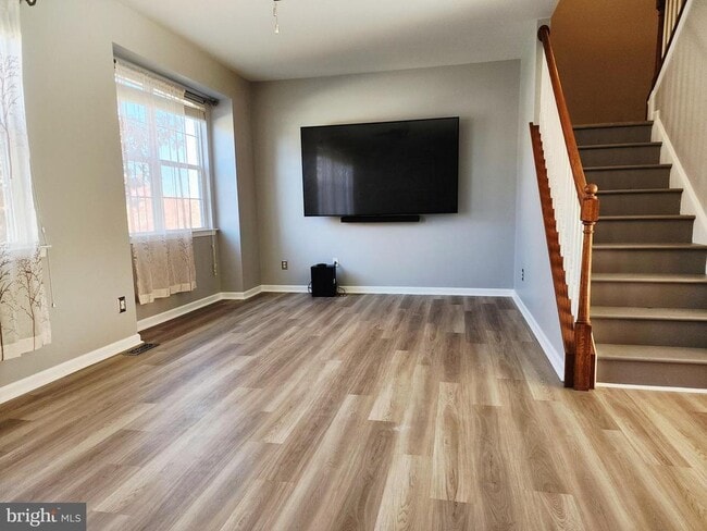 Photo - 2768 Fynamore Ln