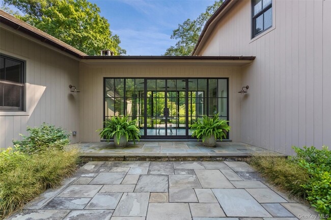 20 Mianus River Rd