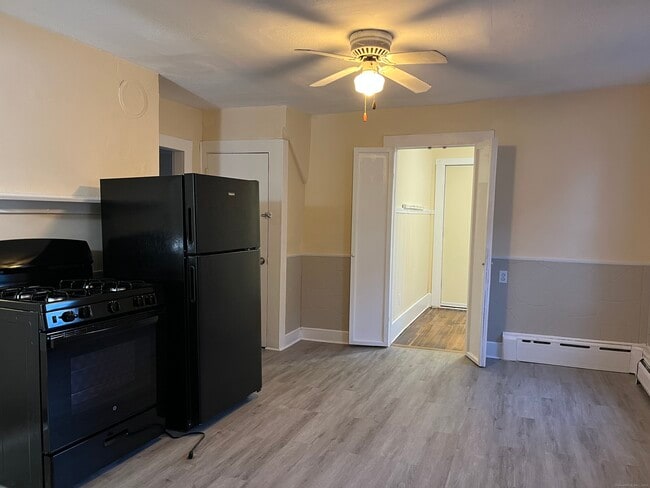 Photo - 54 Locust St Apartment Unit 1